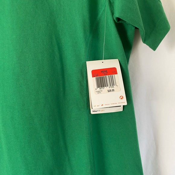 Nike Dri Fit Men’s Large - Picture 2 of 5